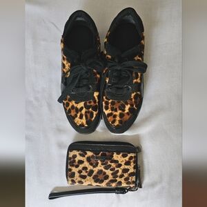 Kenneth Cole shoes and matching wallet, size 7 1/2 M